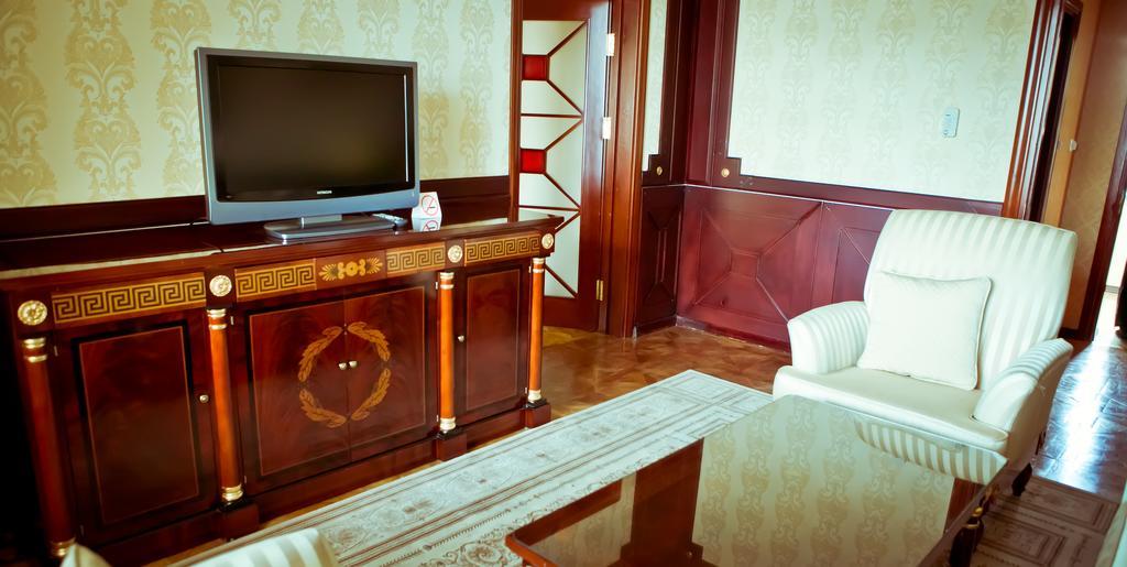 Astana Park Hotel Habitación foto